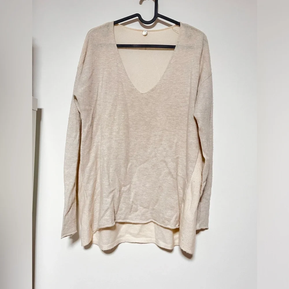 Margaret O'Leary Cashmere Blend V-Neck Sweater Cream High Low Hem Side Slits M